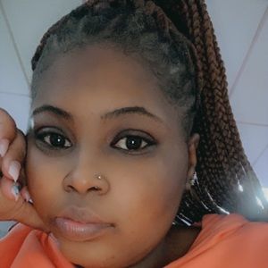 Meet your Posher, Taylar